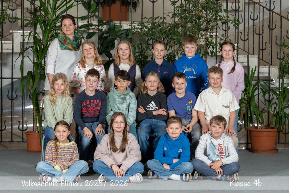 Klassenfoto4b25-26